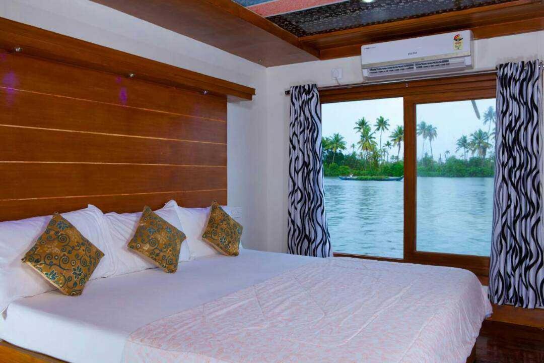 Beach Paradise Day Cruise Houseboat Alappuzha Exterior foto