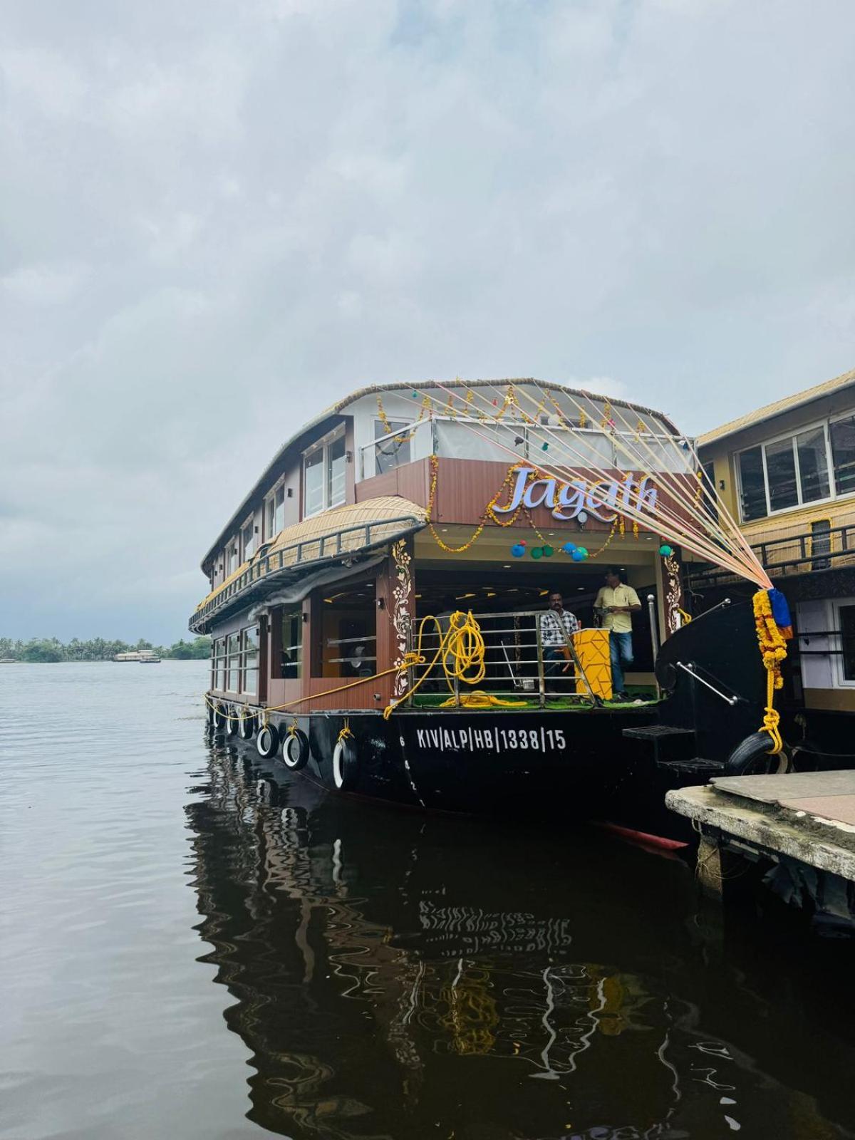Beach Paradise Day Cruise Houseboat Alappuzha Exterior foto